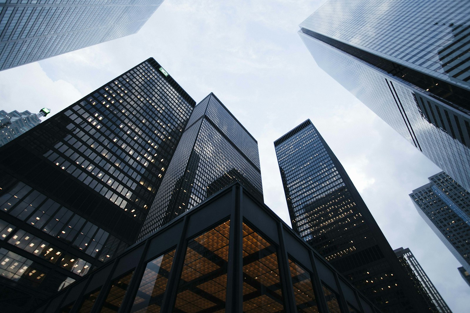 Modern banking architecture